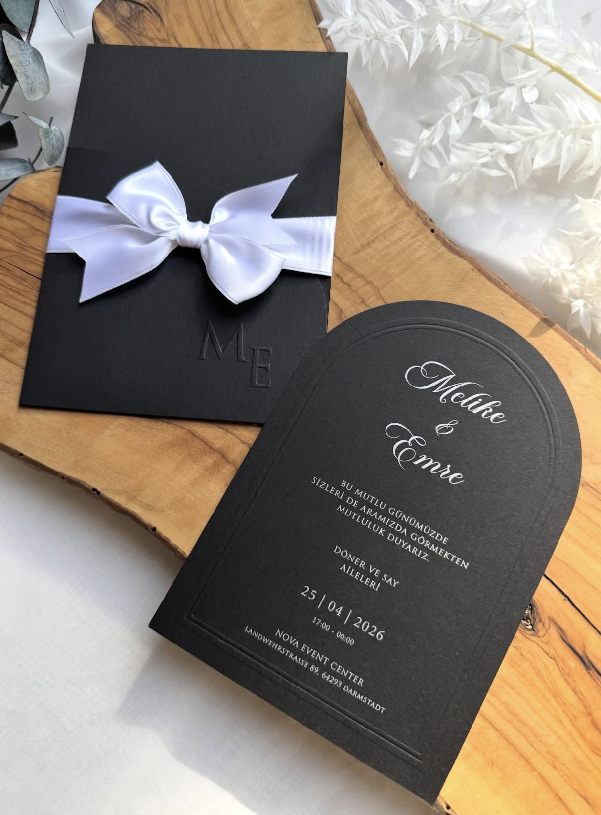 Faire-part de Mariage "Black Prestige" - Format Arche & Nœud Satin Blanc