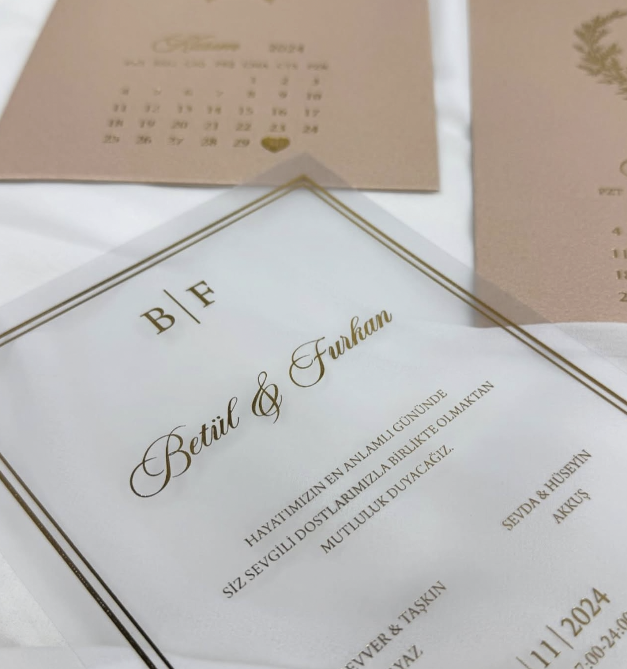 Faire-part "Écrin de Lumière" - Transparent et Nude Poudré