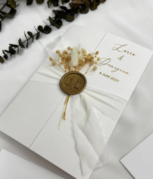 Faire-part "Aube Lumineuse" - Blanc Écru et Finitions Sceau de Cire