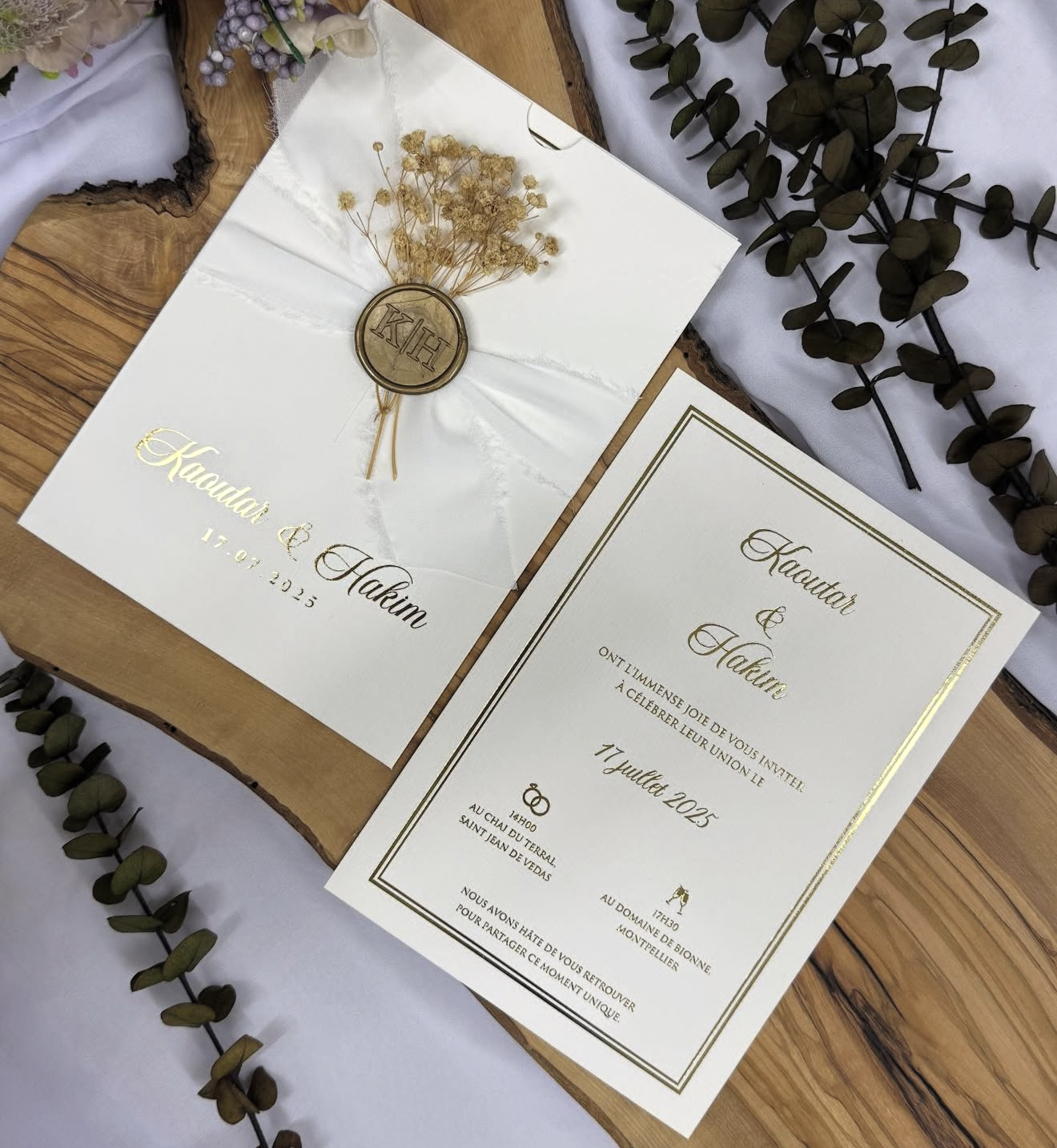 Faire-part "Nuage de Fleurs" - Blanc Écru et Finitions Dorées Classiques