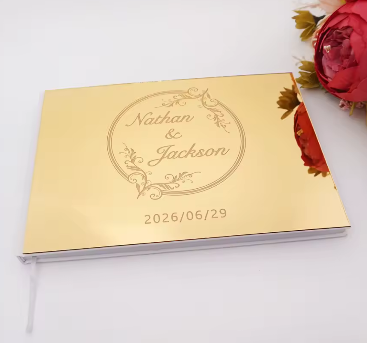 Livre d’Or de Mariage Signature – Couverture Miroir Acrylique Personnalisée