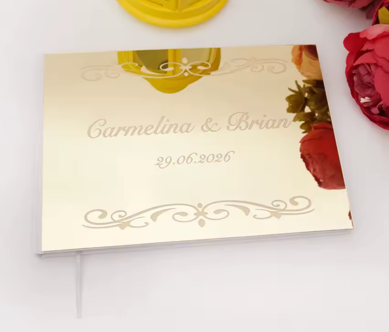 Livre d’Or de Mariage Signature – Couverture Miroir Acrylique Personnalisée
