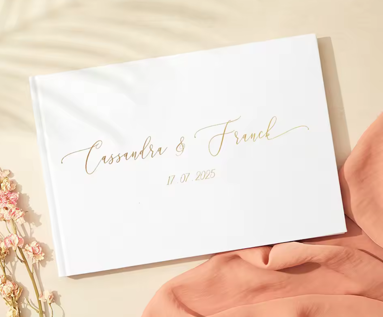 Livre d’Or « Élégant » – Finition Or Personnalisable