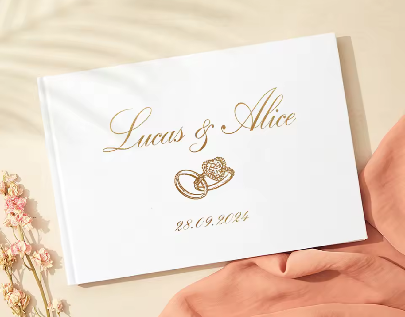 Livre d’Or « Élégant » – Finition Or Personnalisable