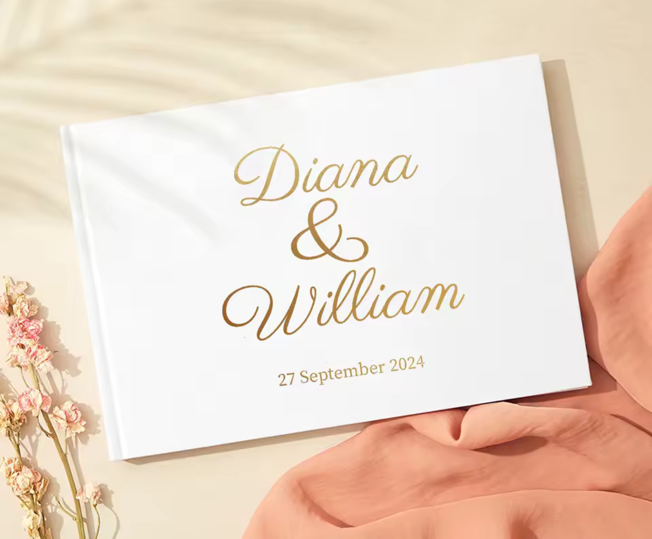 Livre d’Or « Élégant » – Finition Or Personnalisable