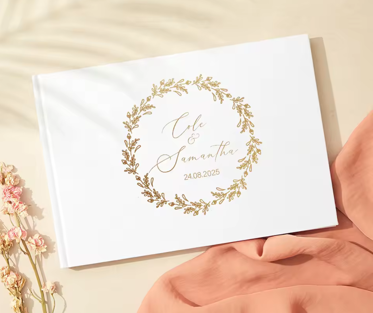 Livre d’Or « Élégant » – Finition Or Personnalisable