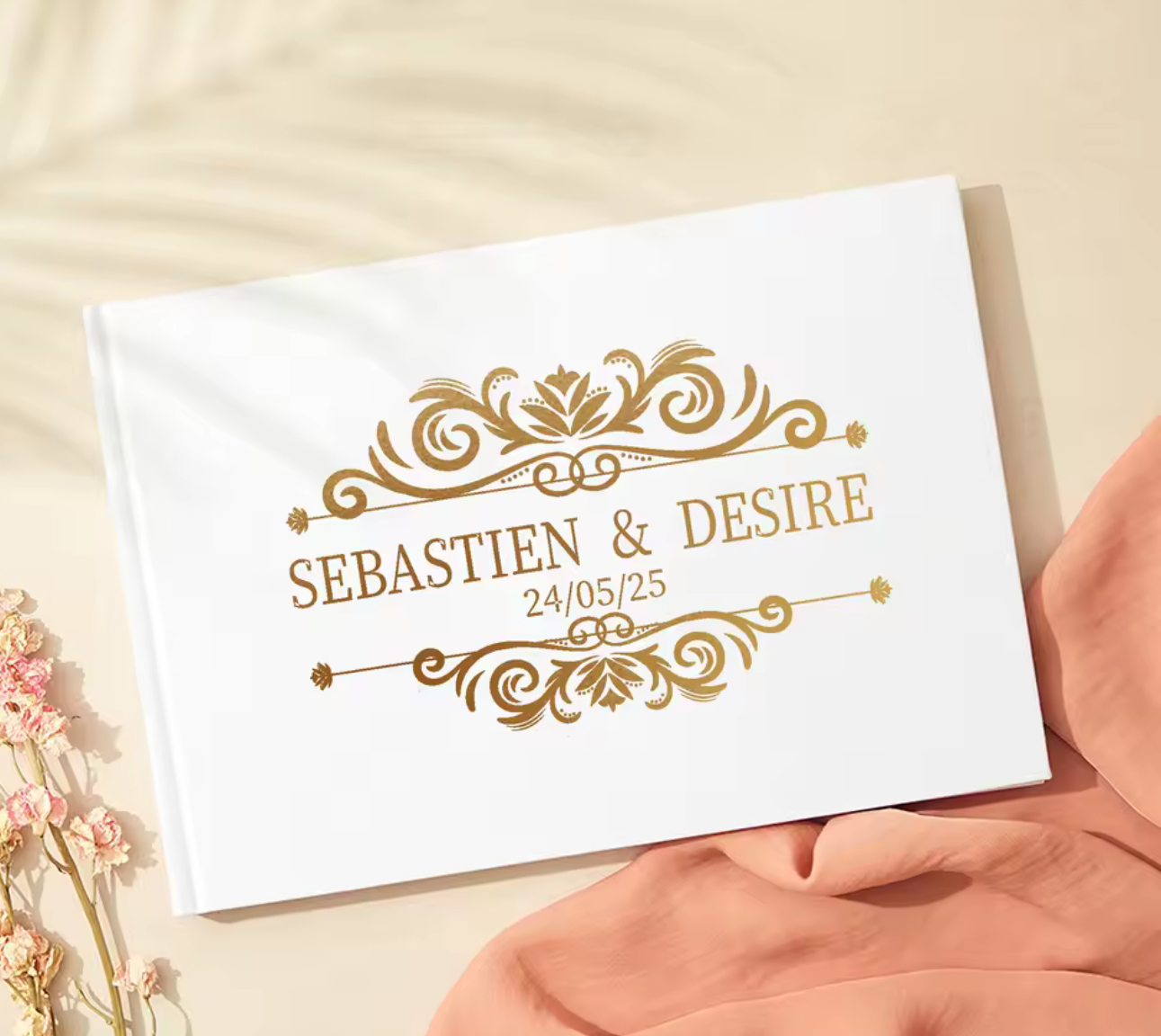 Livre d’Or « Élégant » – Finition Or Personnalisable
