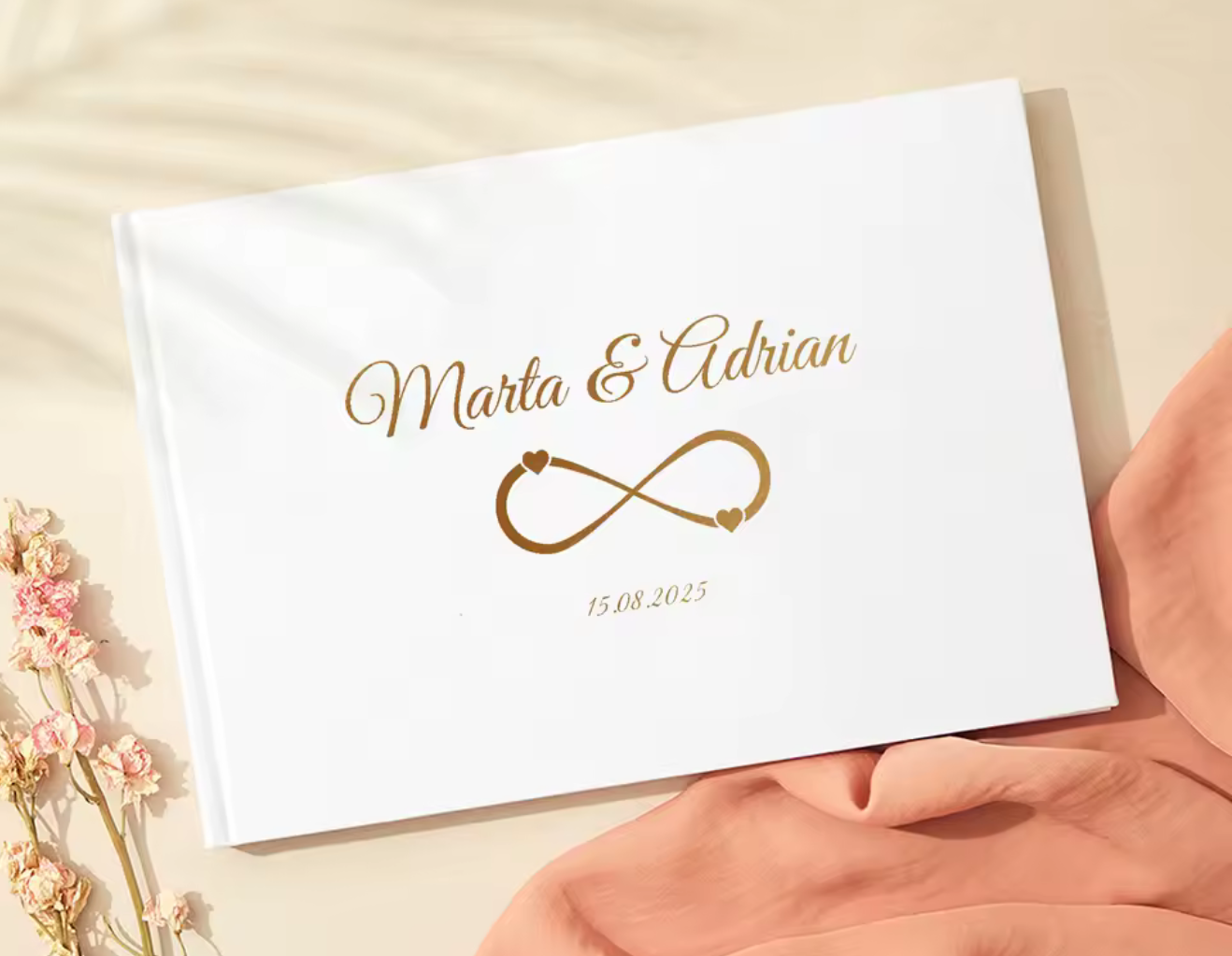 Livre d’Or « Élégant » – Finition Or Personnalisable