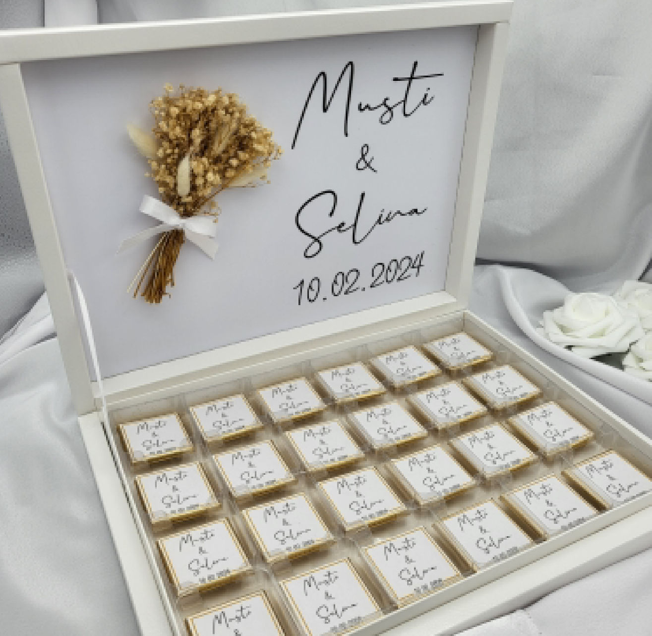 Coffret de 50 Chocolats Personnalisés – Mariage